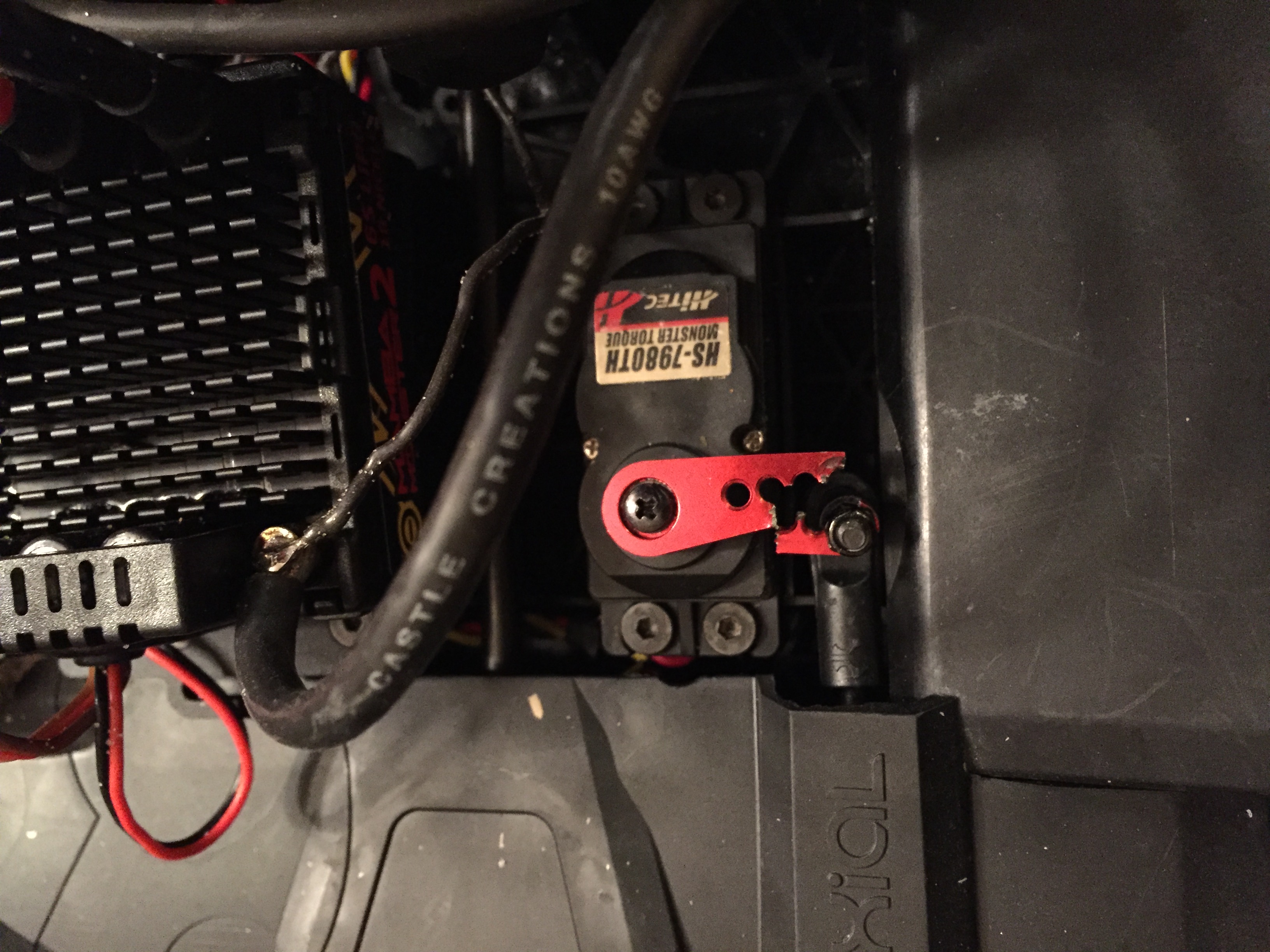 Axial Yeti XL kit Servo choice RCCrawler